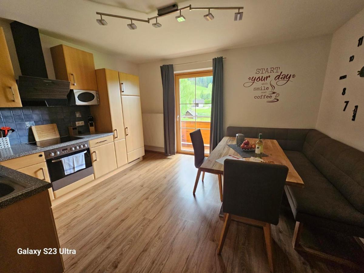 ホテル Haus Pfeifenberger ツェーダーハウス エクステリア 写真